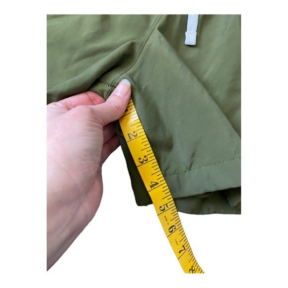 NIKE Standard Fit Mid Thigh Length Athletic Shorts Olive Green Size XXL - Picture 9 of 11